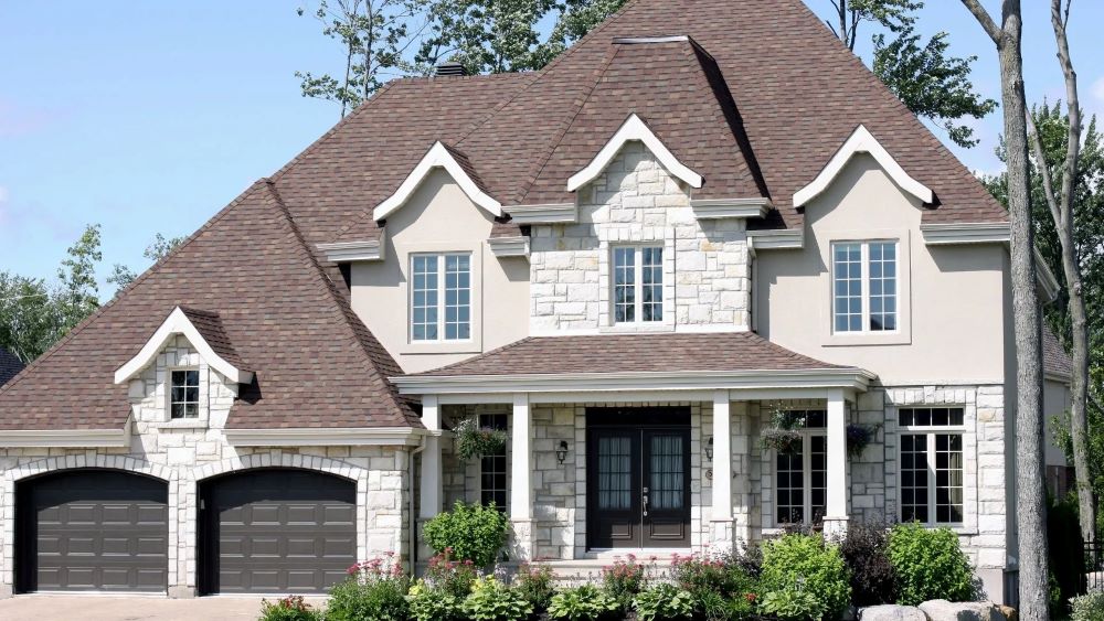 Shingle vs Metal vs Tile Roofing: A Central Florida Homeowner’s Guide