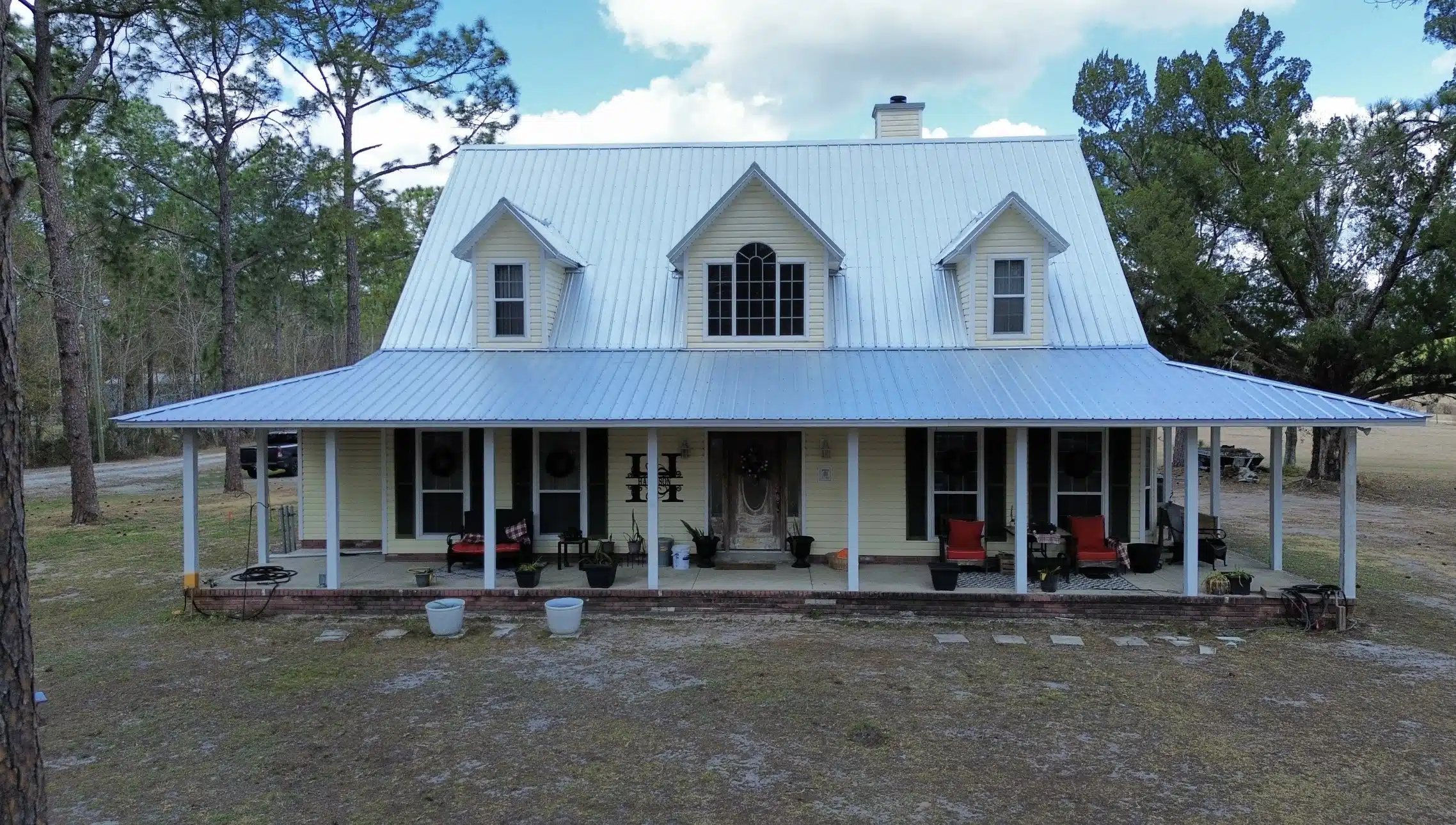 What a Transparent Roofing Proposal Should Include (And What’s a Red Flag)